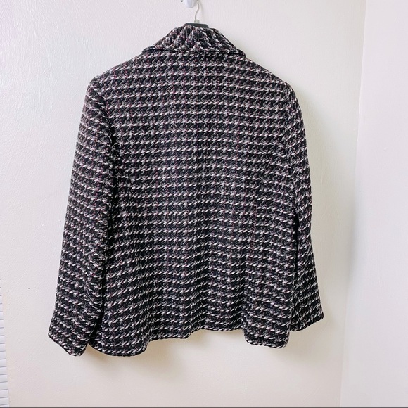 Women Coldwater Creek. Jacket. Black/White/Burgundy. Sz 20/22. - Picture 2 of 15